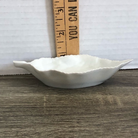 Vtg Limoges France Leaf Shaped Trinket Dishes - Picture 8 of 11